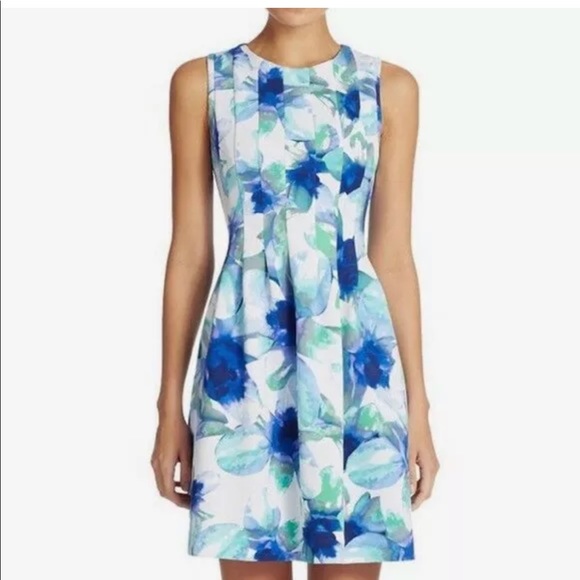 Vince Camuto Dresses & Skirts - Vince Camuto Floral Scuba Sleeveless Dress Blue 8